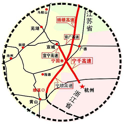記者從省交通控股集團了解到，近日隨著寧千高速路面01標270米瀝青下面層試驗段成功鋪筑，該項目進入瀝青路面施工階段，為年內通車打下堅實基礎。