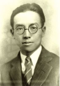 梁思成。