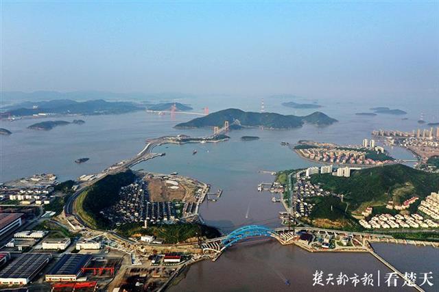 在漢央企承建的浙江舟山秀山大橋正式通車(chē)
